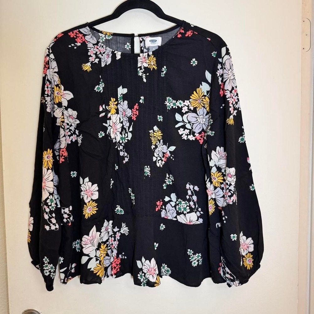 Old Navy long sleeve blouse‎